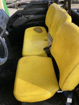 2021 John Deere XUV835M Photo 6