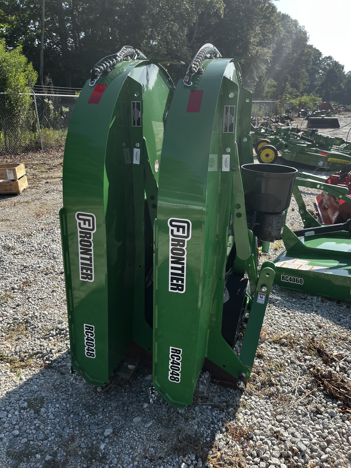 2022 Frontier rc4048 Image 1