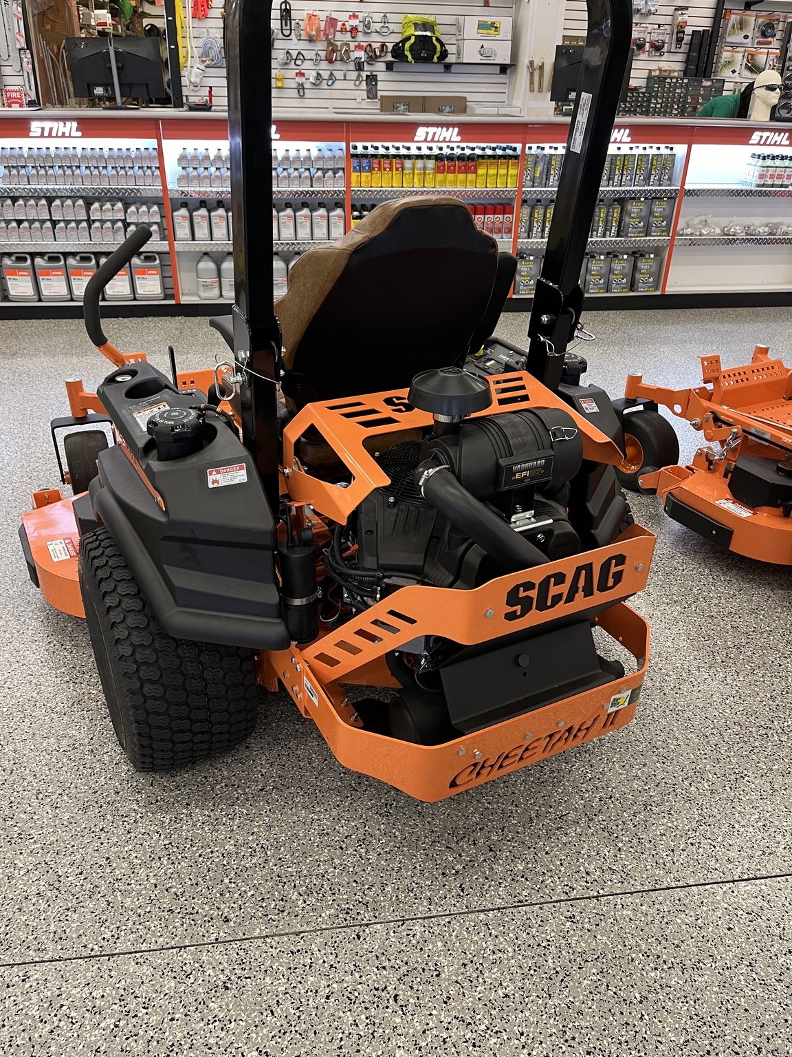 2023 Scag SCZII61V-37BVEFI Image 5