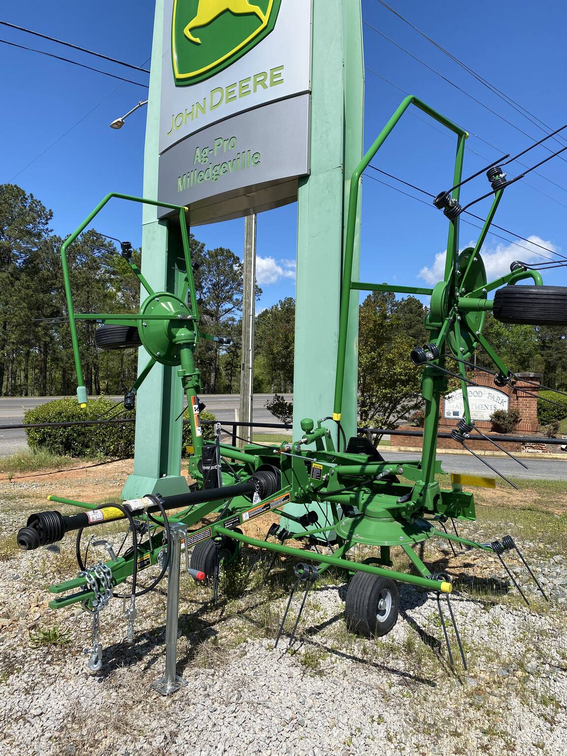 2023 John Deere TD1316 Image 1