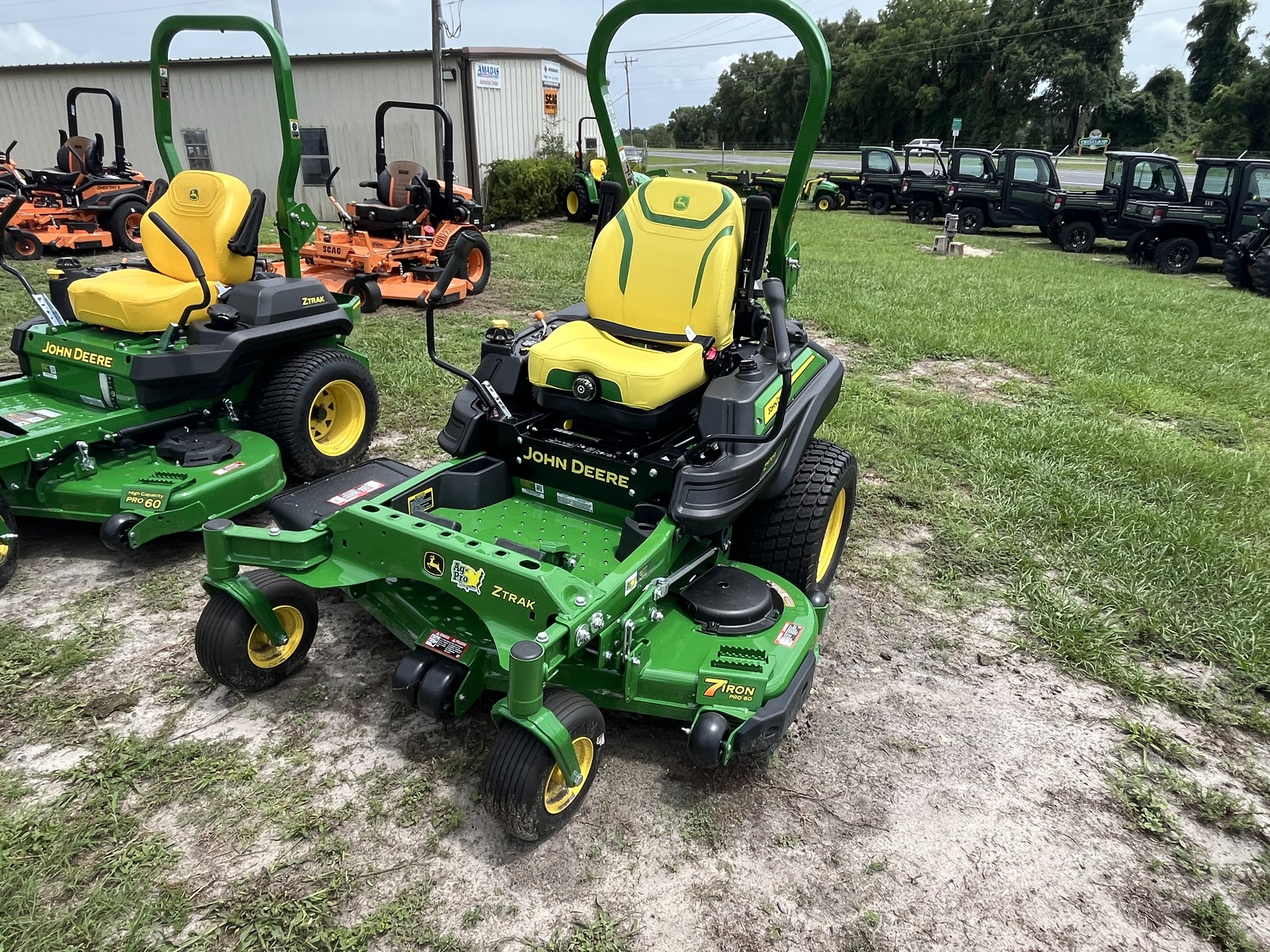 2025 John Deere Z970R Image 2