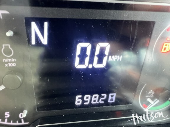 Photo of 2023 John Deere 6105E