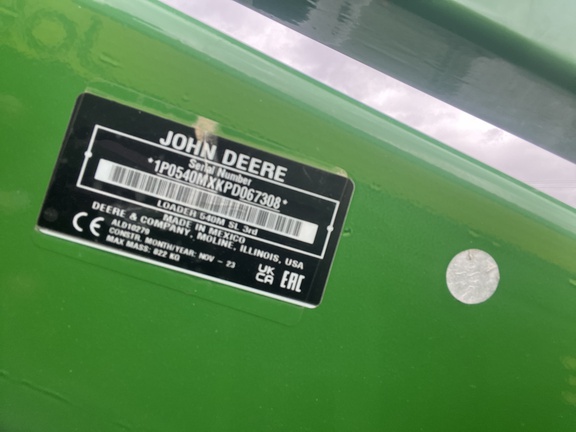 Photo of 2023 John Deere 6105E