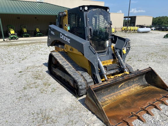 2019 John Deere 333G Photo 4