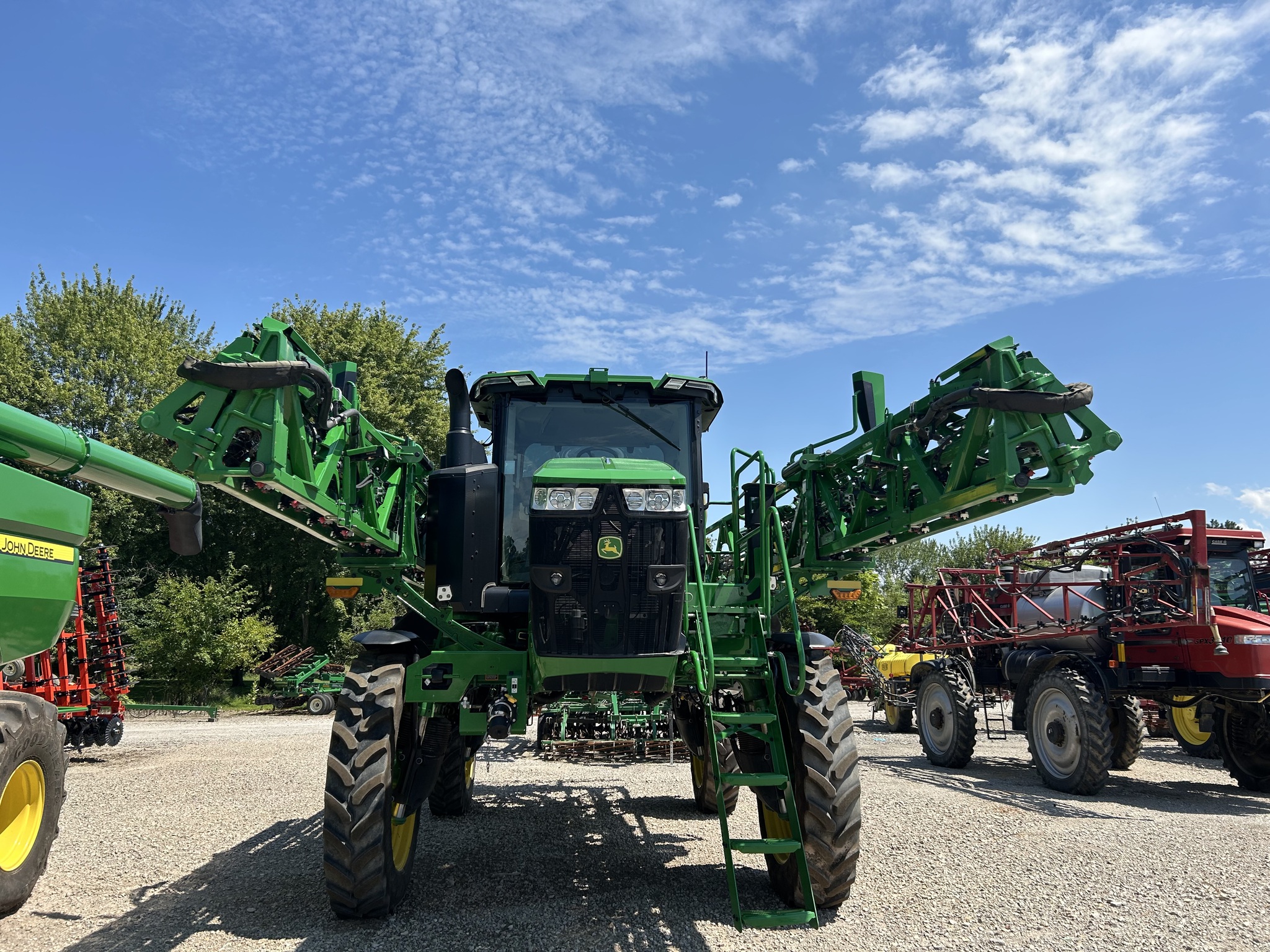 2023 John Deere 412R Image 7