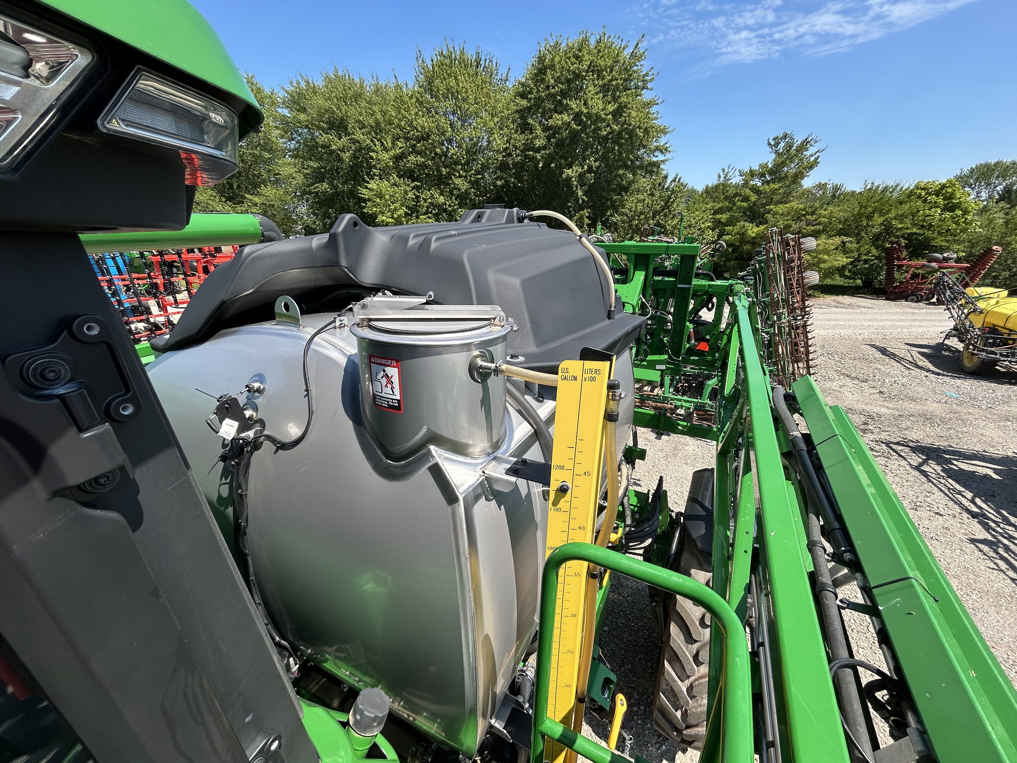 2023 John Deere 412R Image 12