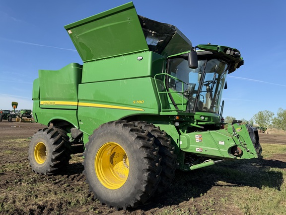  John Deere S780