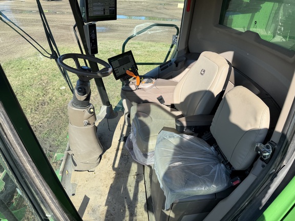 2024 John Deere S780 - Photo40