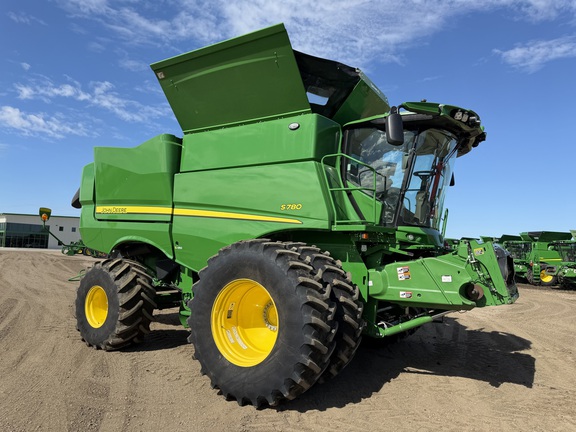  John Deere S780