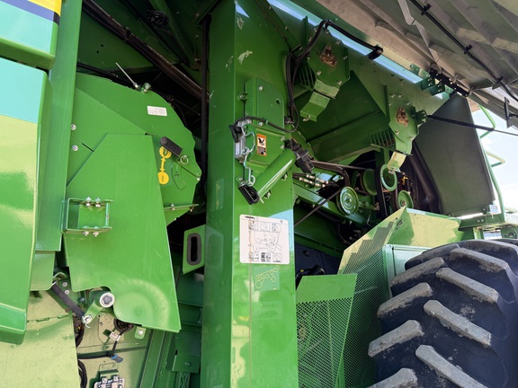 2024 John Deere S780 - Photo21