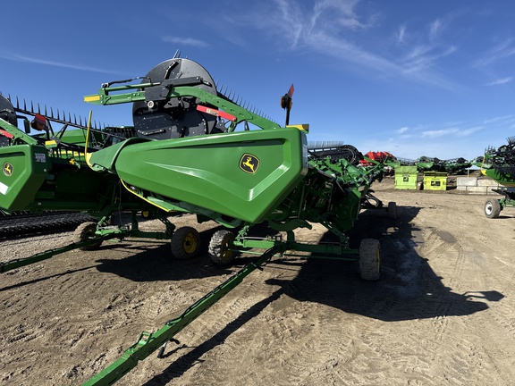 Used 2023 John Deere HD45R Combine Platforms at Horizon Ag & Turf in Warburg, AB - Photo9