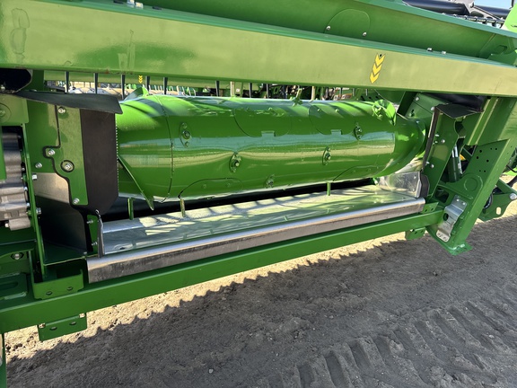 Used 2023 John Deere HD45R Combine Platforms at Horizon Ag & Turf in Warburg, AB - Photo14