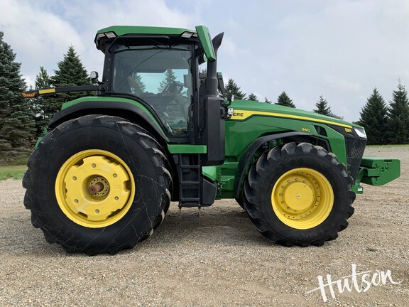 Photo of 2024 John Deere 8R 340