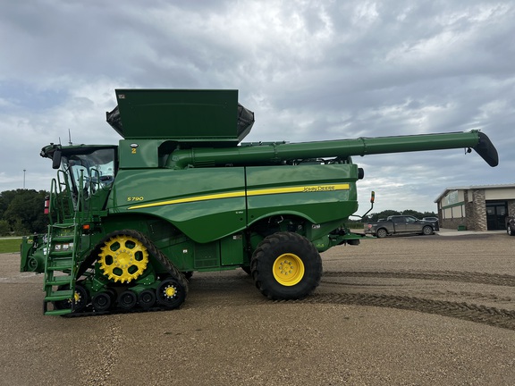 2024 John Deere S790 - Photo6