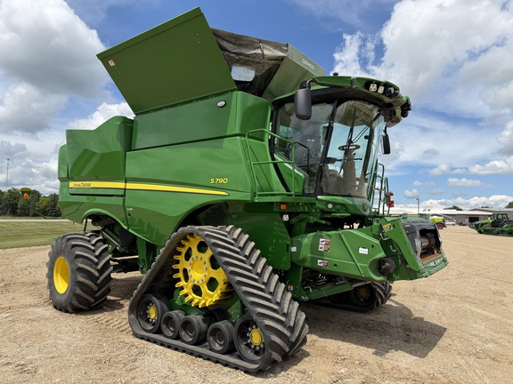  John Deere S790