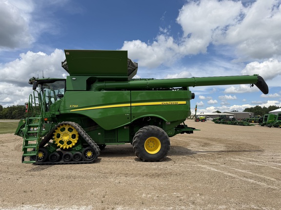 2024 John Deere S790 - Photo6