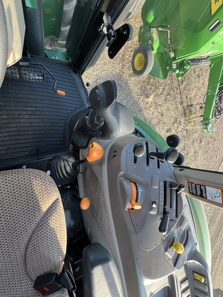 2023 John Deere 5100E (7th thumbnail)