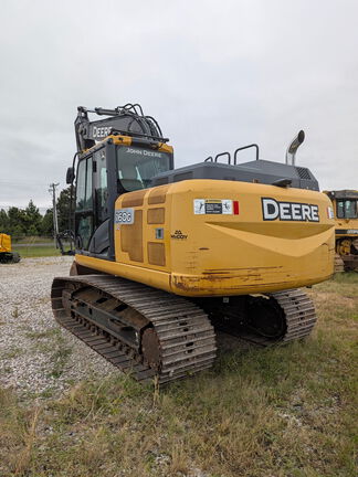 2017 John Deere 160G LC