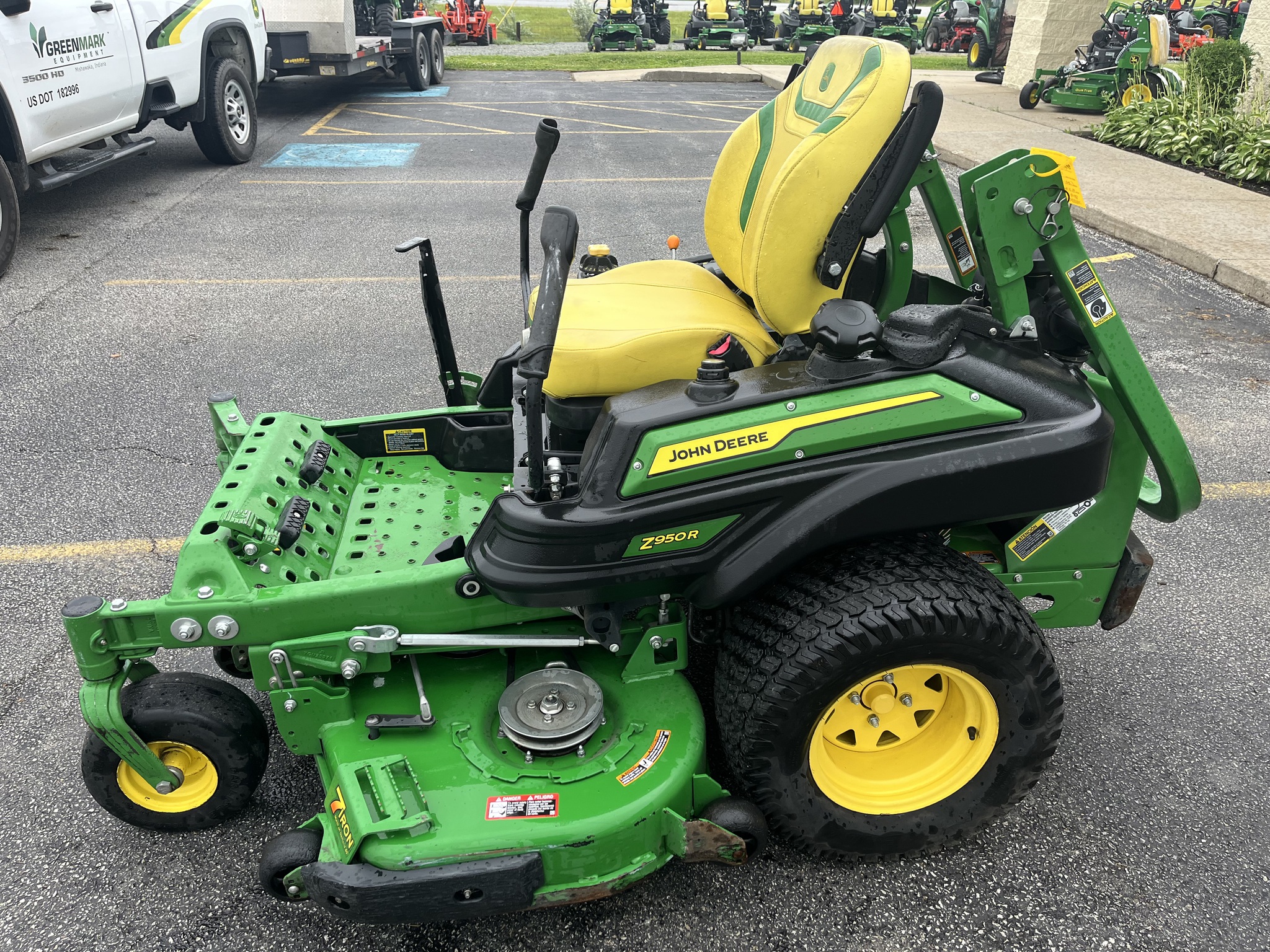 2023 John Deere Z950R Image 6