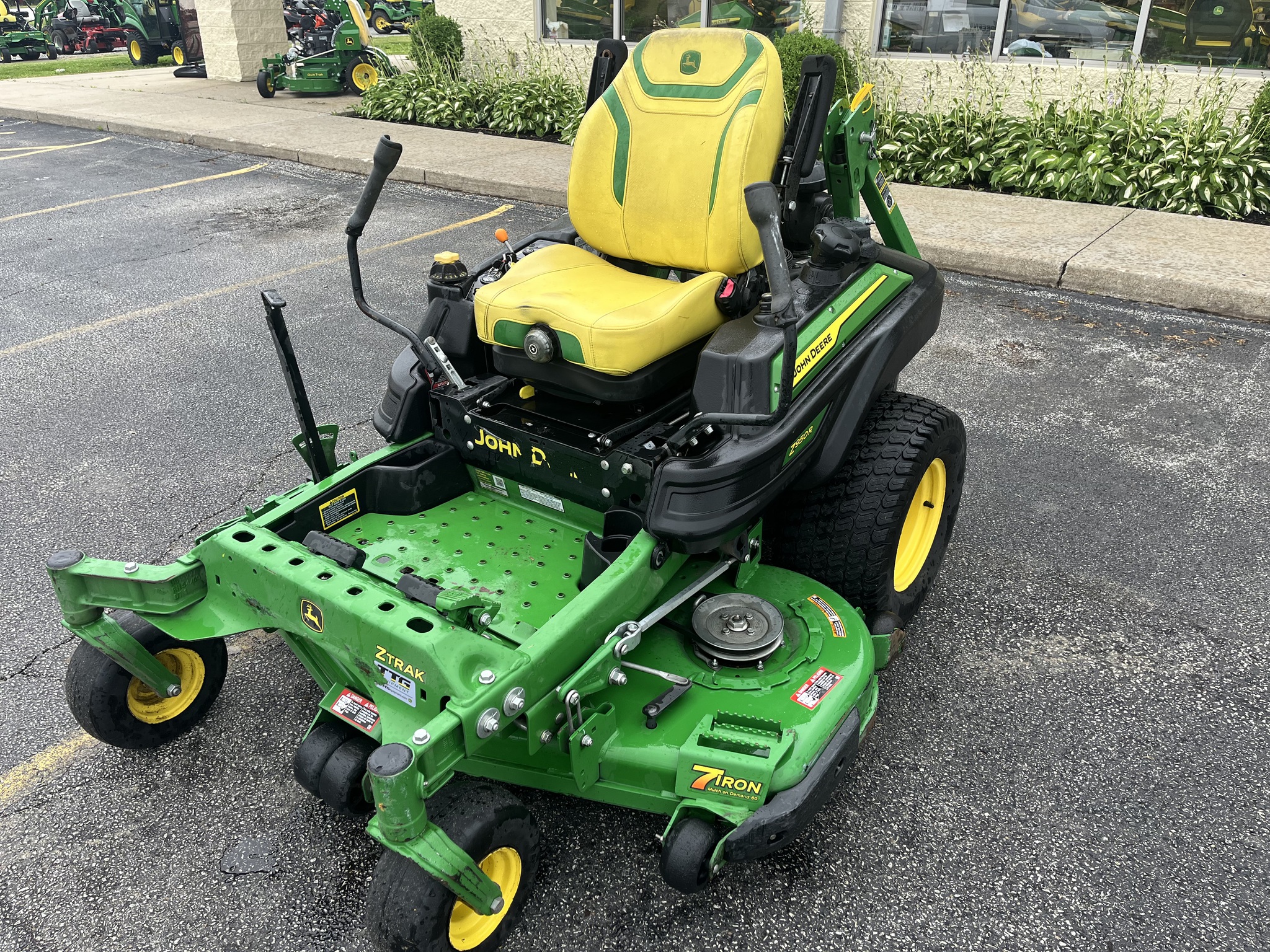 2023 John Deere Z950R Image 7