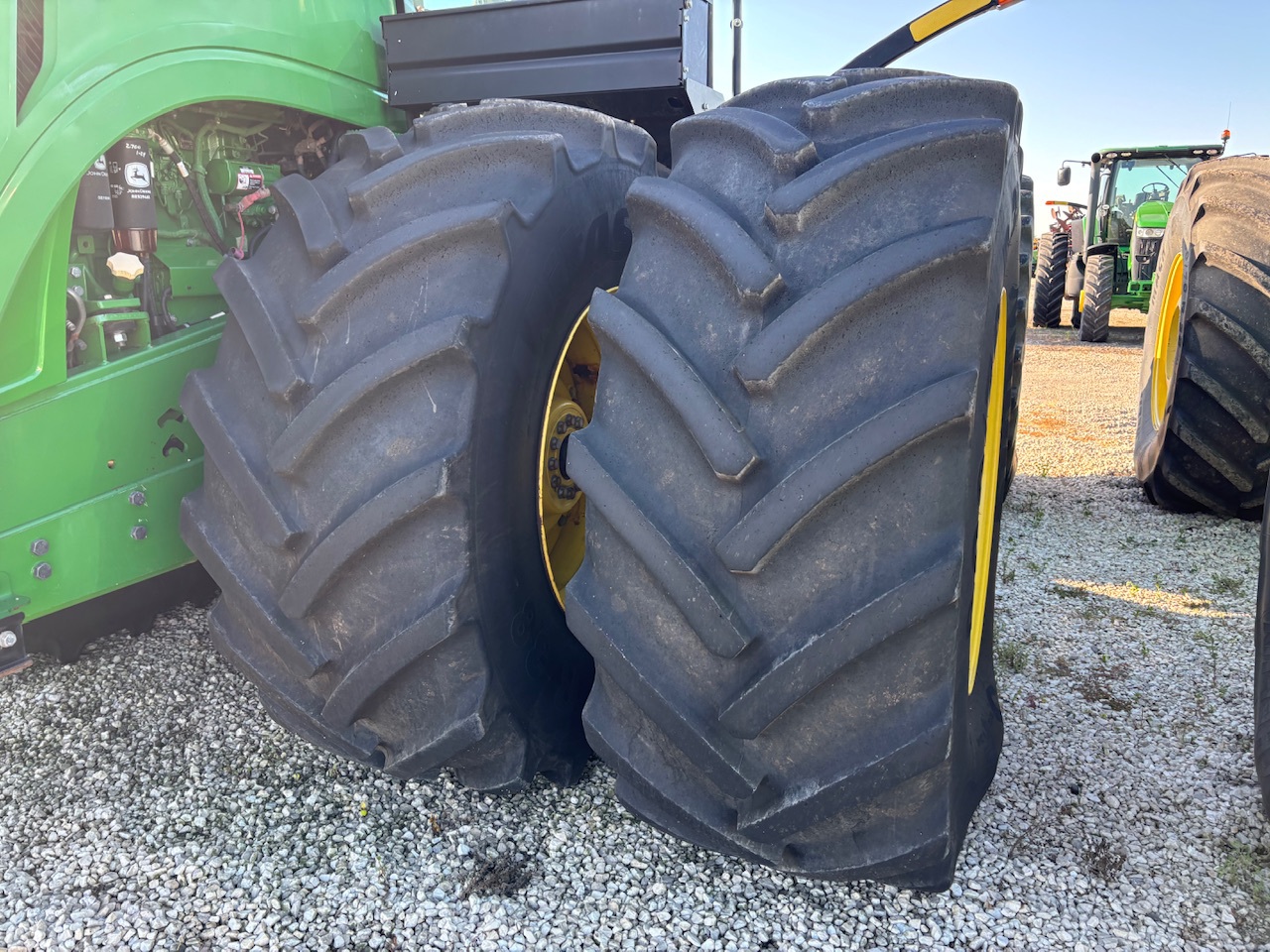  2014 John Deere 9560R at Heritage Tractor in Streator, IL