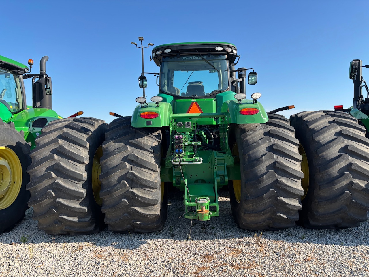  2014 John Deere 9560R at Heritage Tractor in Streator, IL