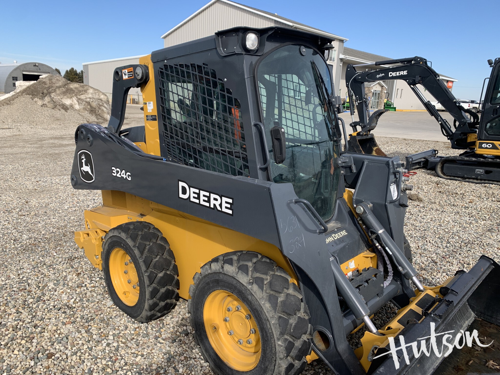 2023 John Deere 324G