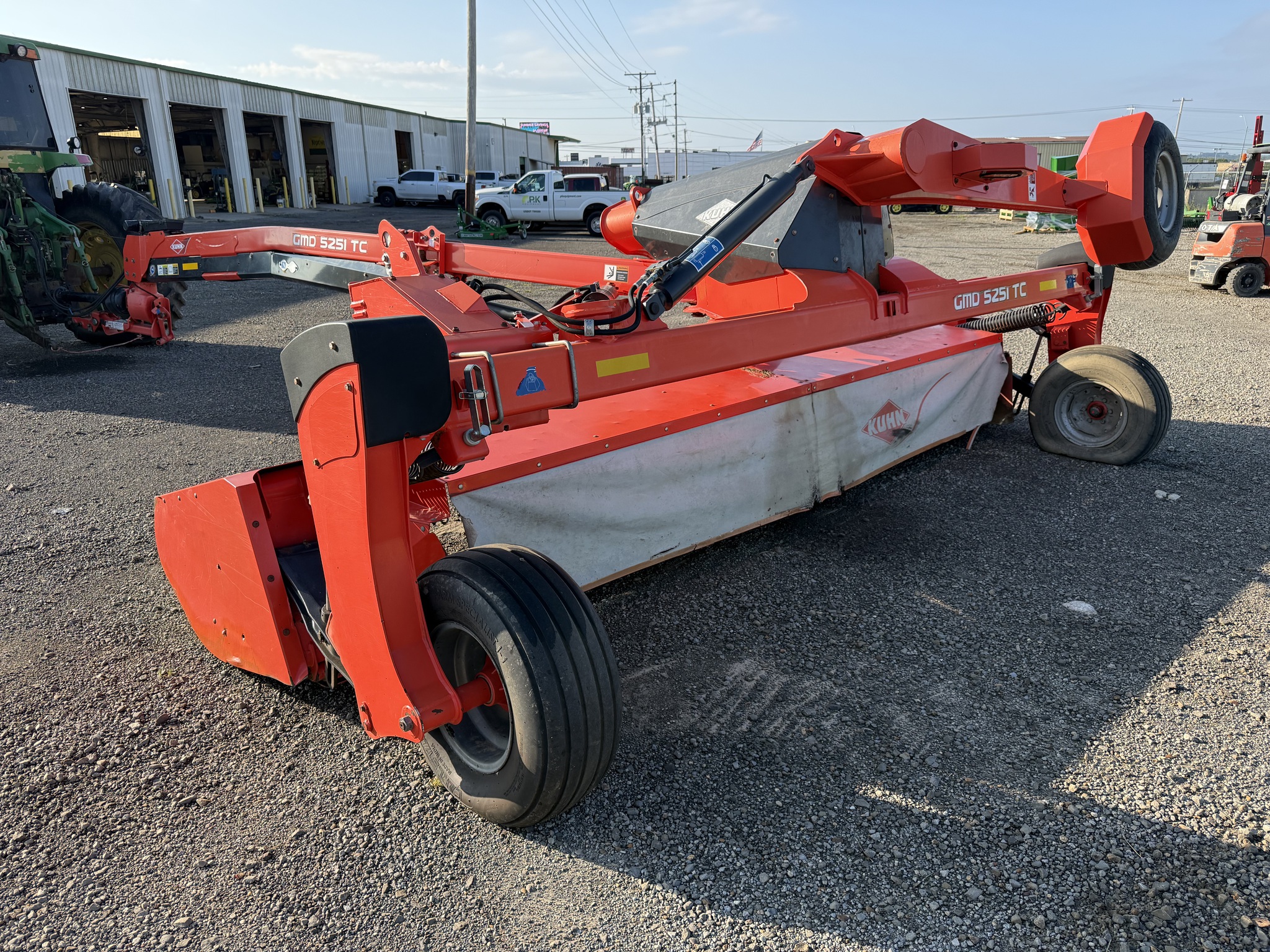 2017 Kuhn GMD5251TC Image 22