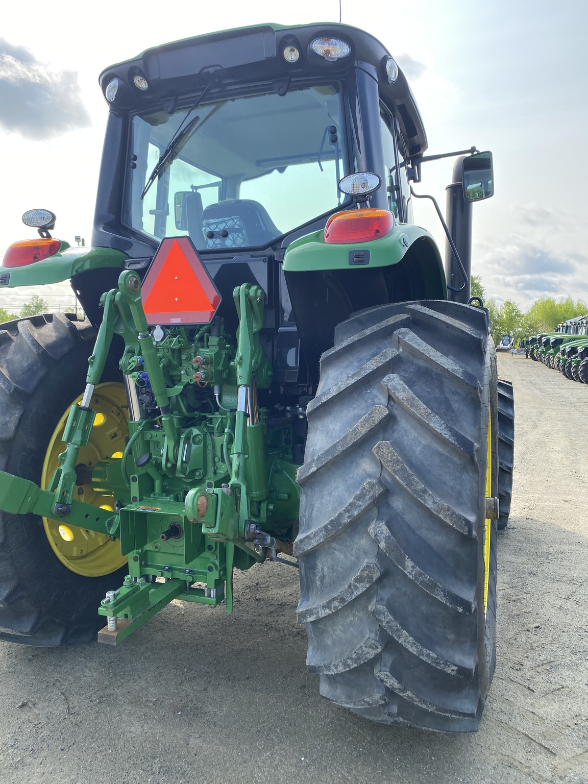 2024 John Deere 6155M Image 4