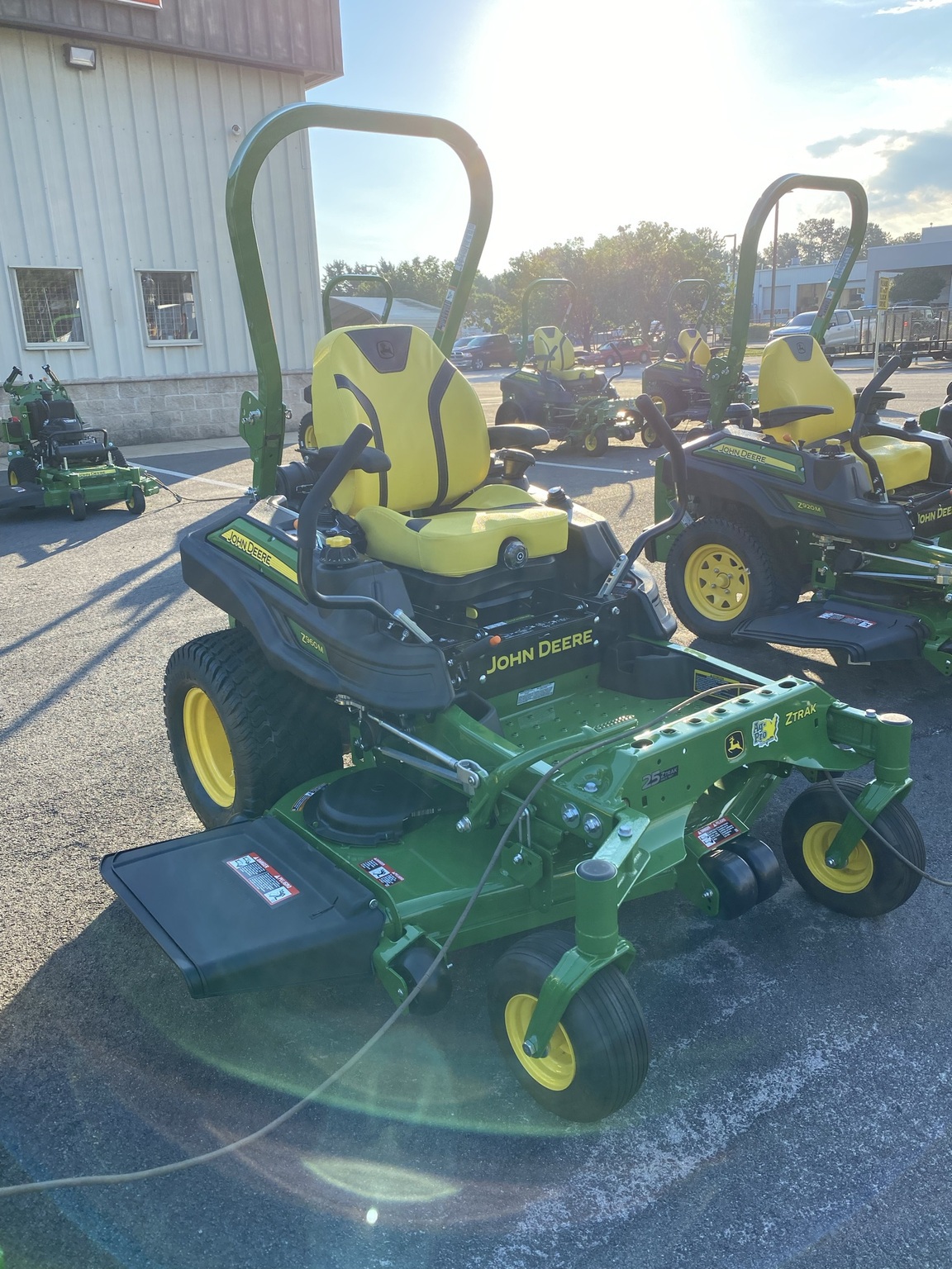 2025 John Deere Z960M Image 6