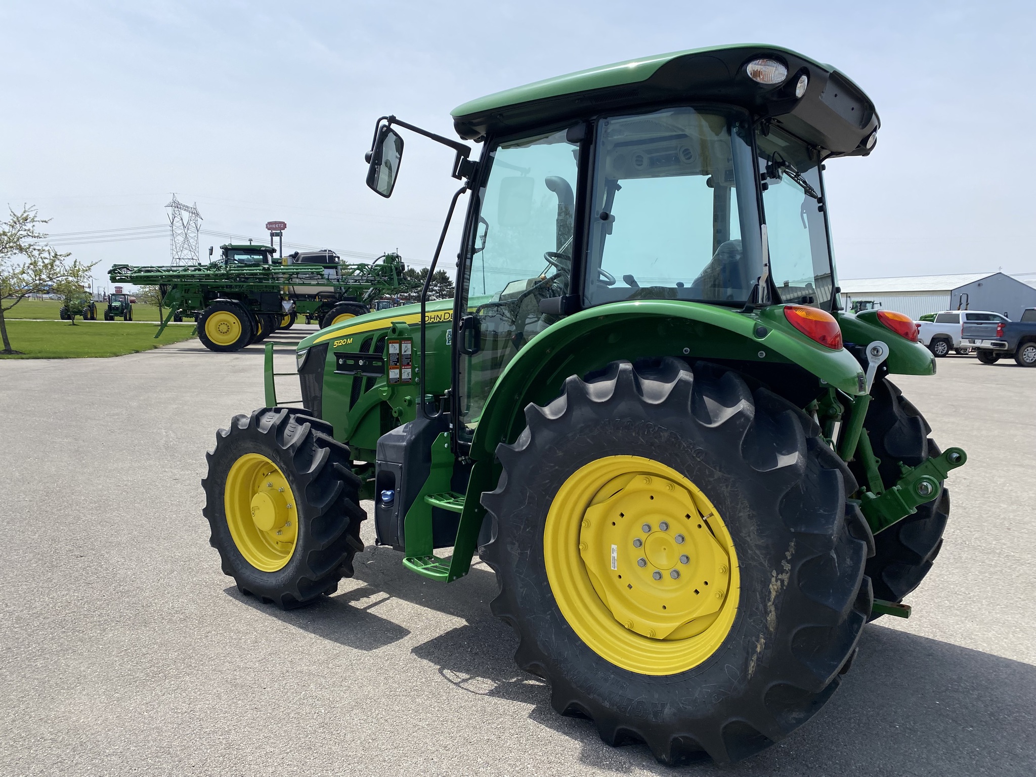 2023 John Deere 5120M Image 14