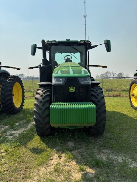 2023 John Deere 8R 280 Image 2