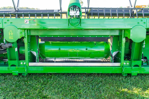 Used 2018 John Deere 645FD Combine Platforms at Koenig Equipment in Anna, OH - Photo9