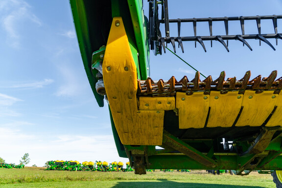 Used 2018 John Deere 645FD Combine Platforms at Koenig Equipment in Anna, OH - Photo29