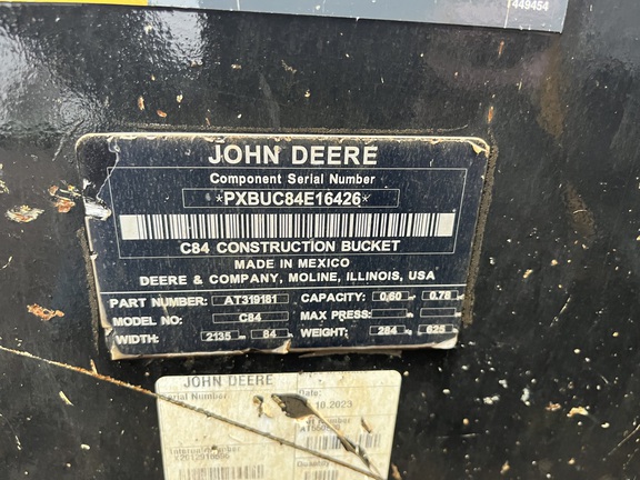 2024 John Deere 333G - Photo34