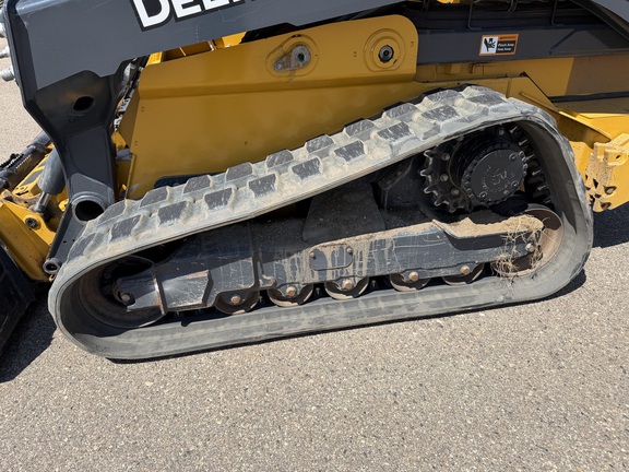 2024 John Deere 333G - Photo10