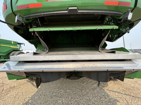 Used 2022 John Deere X9 1100 Combines at Horizon Ag & Turf in Lloydminster, AB - Photo20