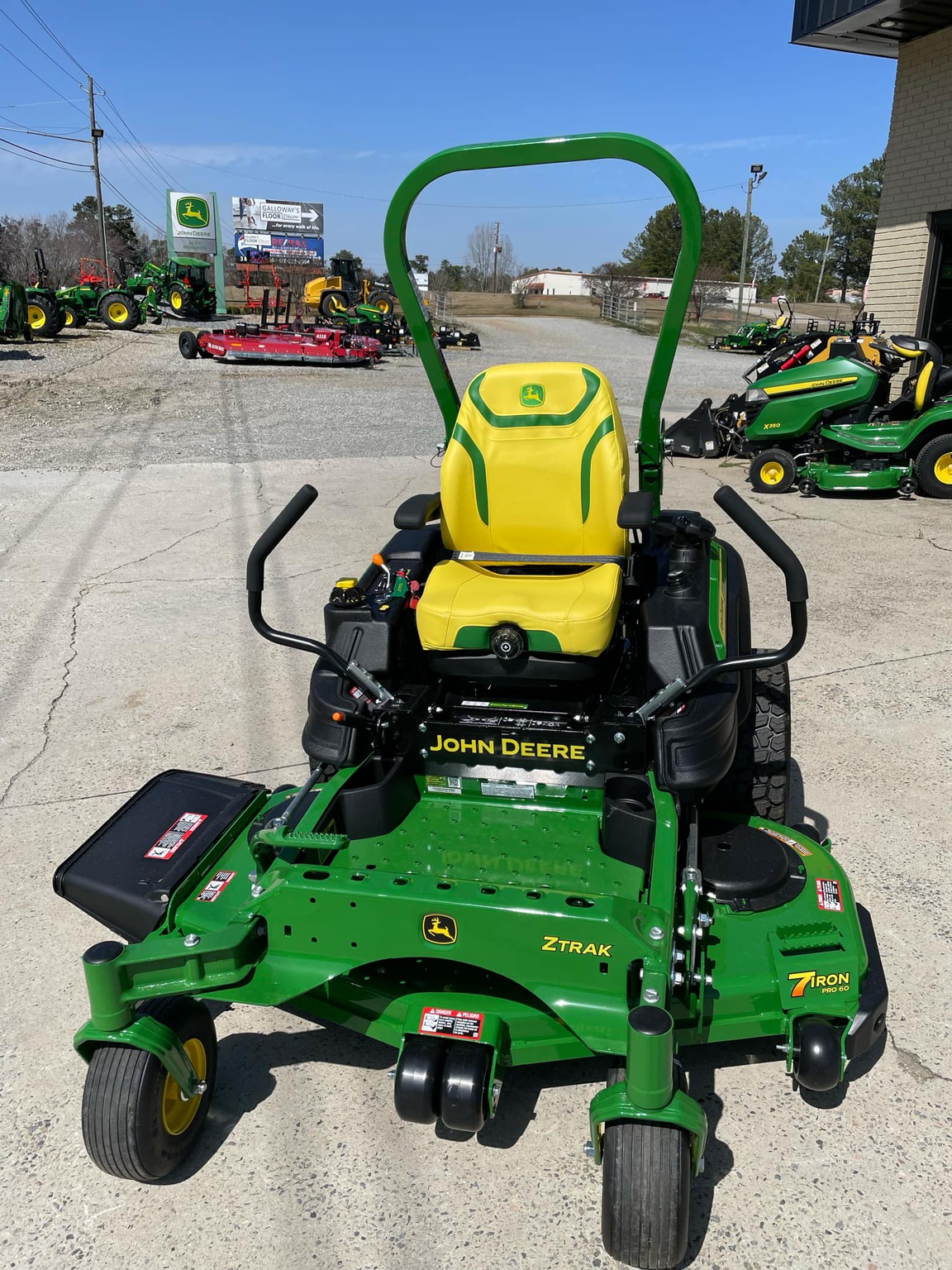 2023 John Deere Z950M Image 5