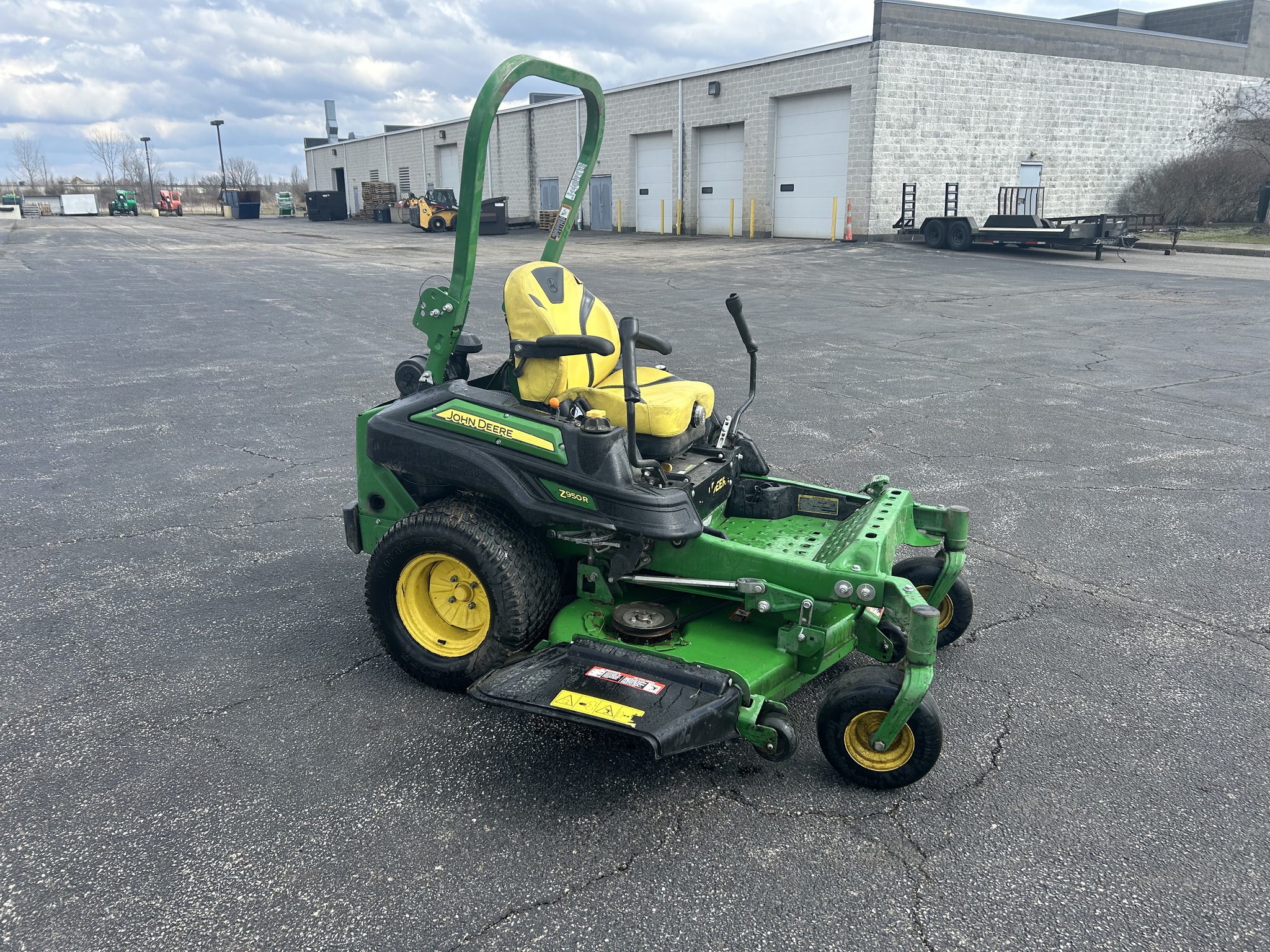 2020 John Deere Z950R Image 4