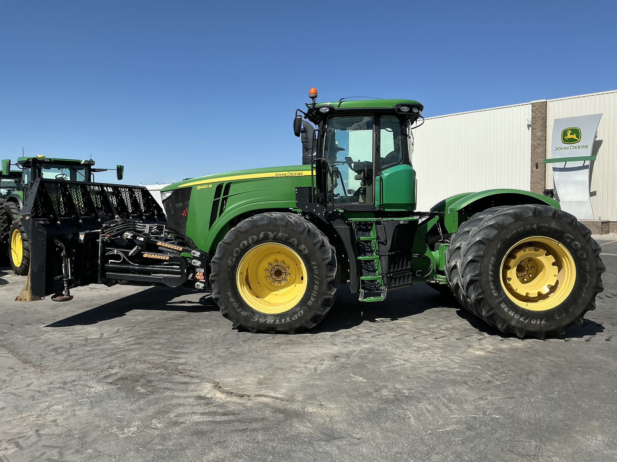 2012 John Deere 9410R Image 2