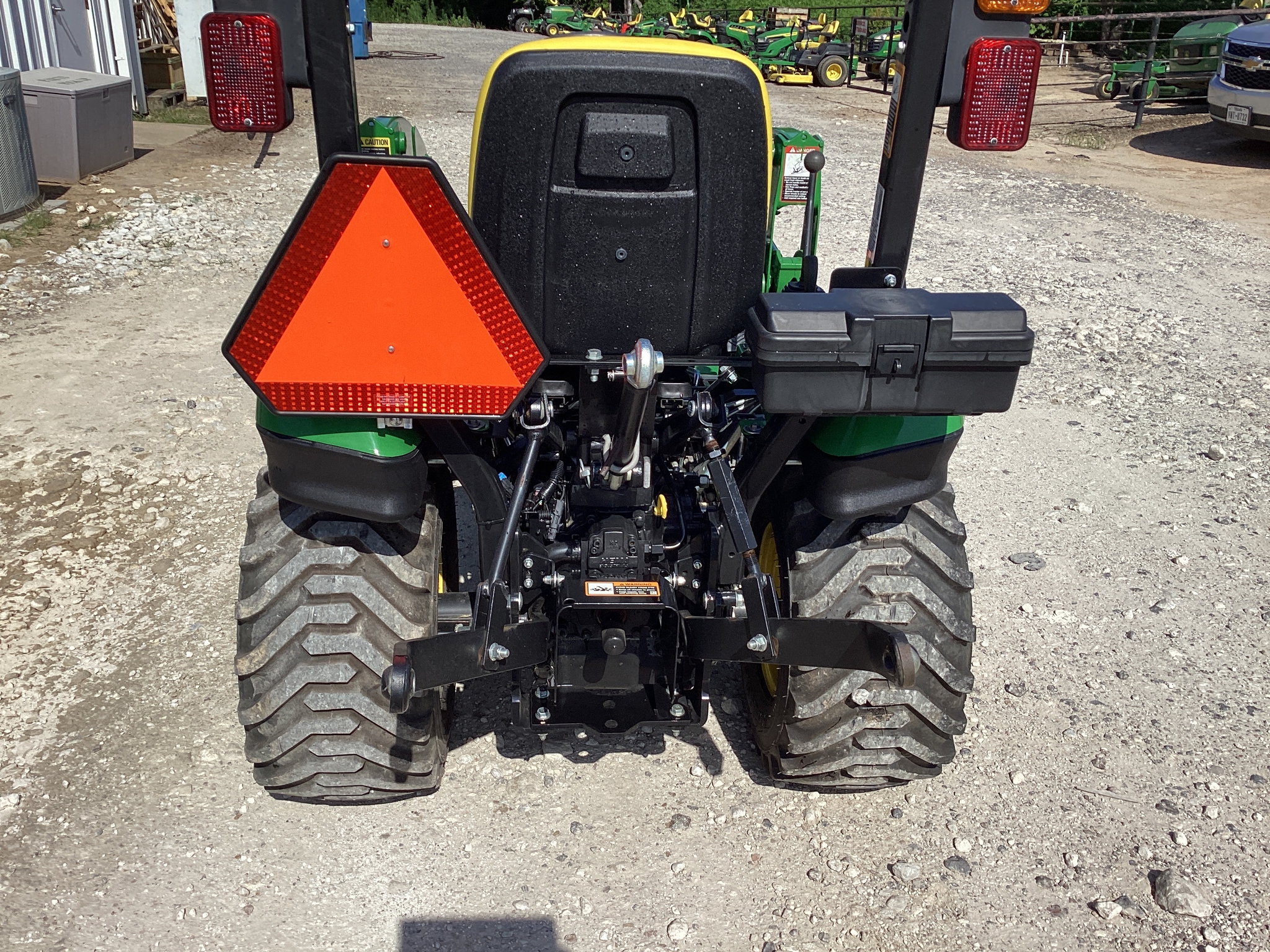2022 John Deere 1023E Image 9