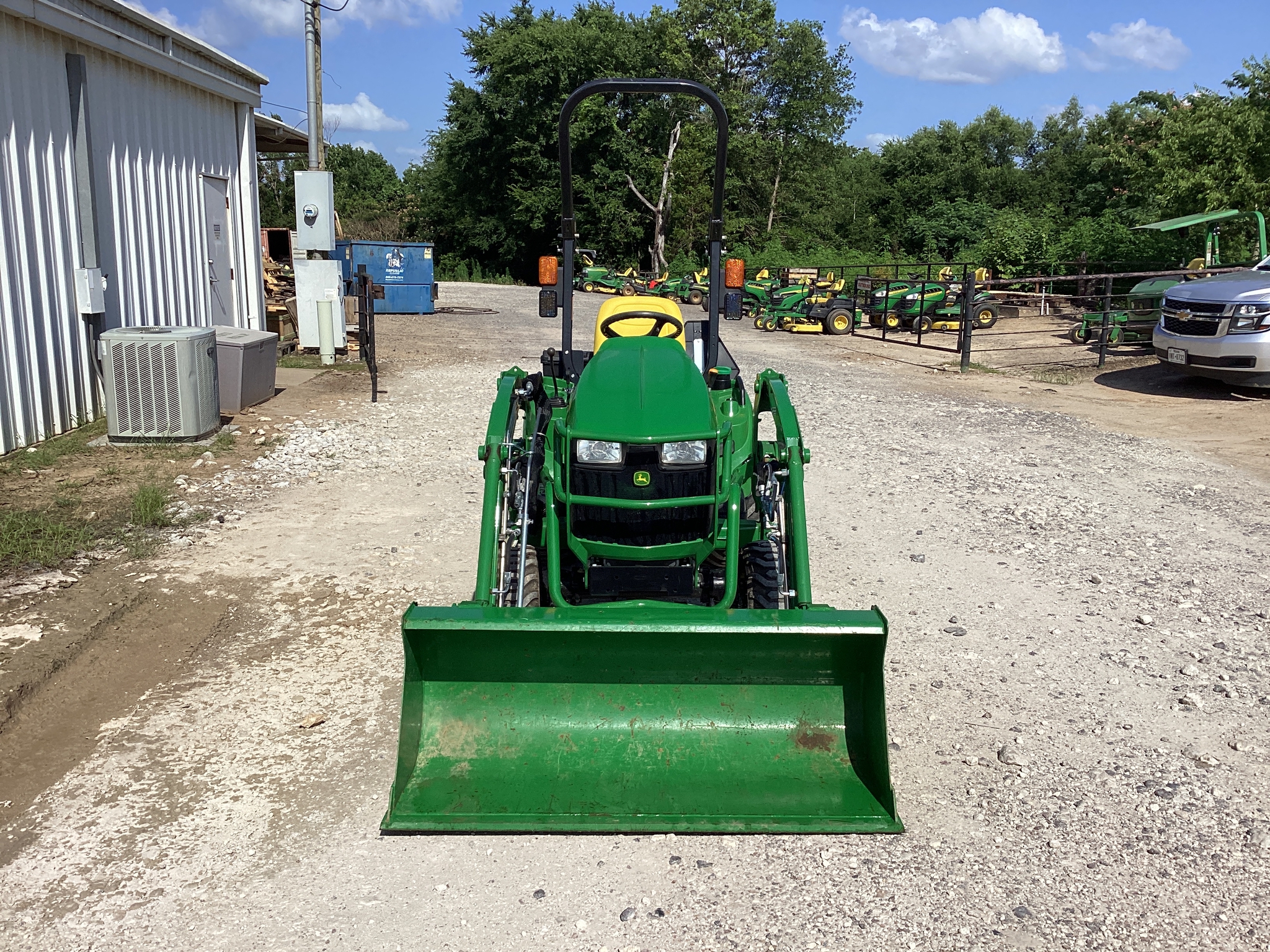 2022 John Deere 1023E Image 7