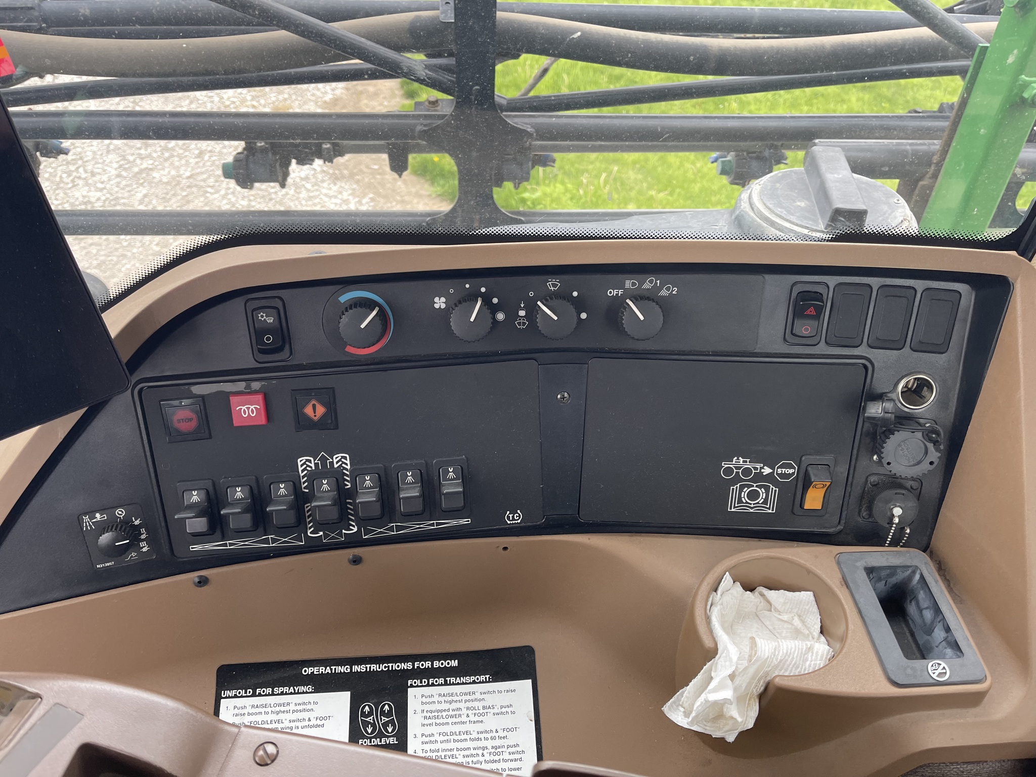 2011 John Deere 4830 Image 14