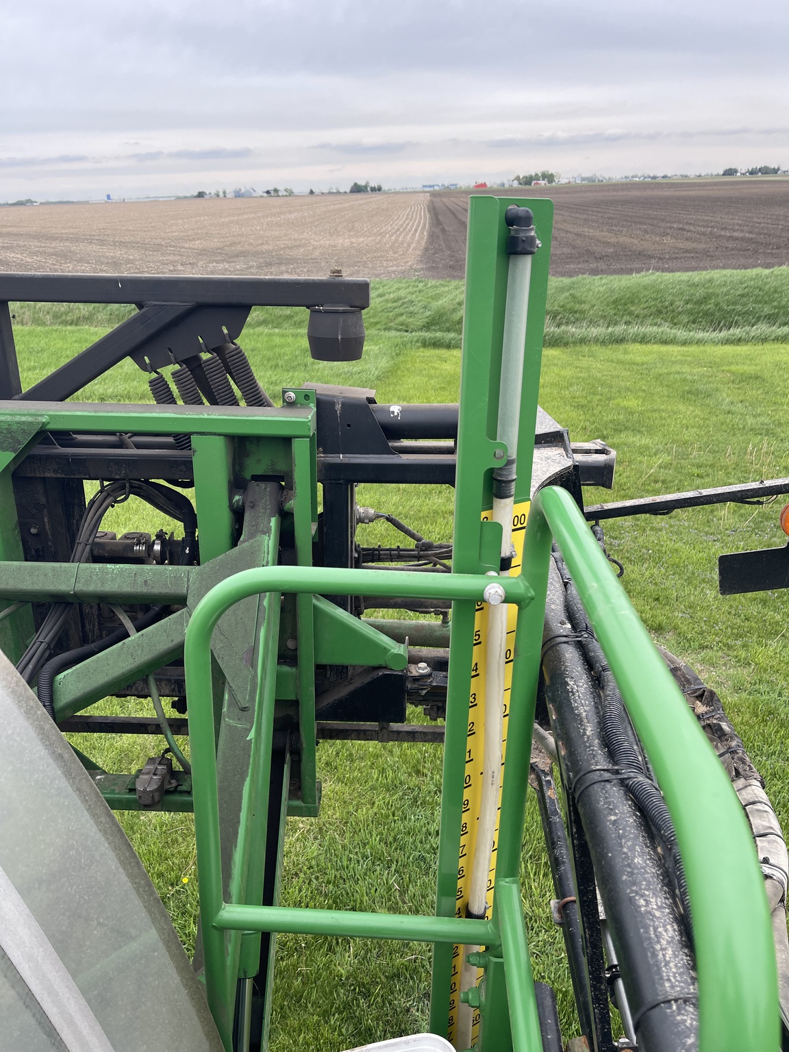 2011 John Deere 4830 Image 17