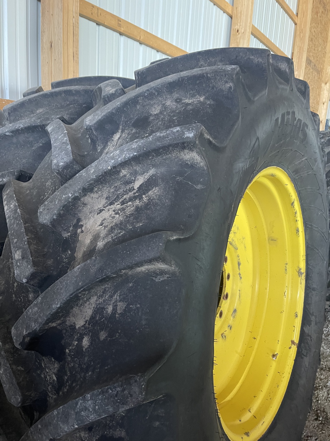 2011 John Deere 4830 Image 35