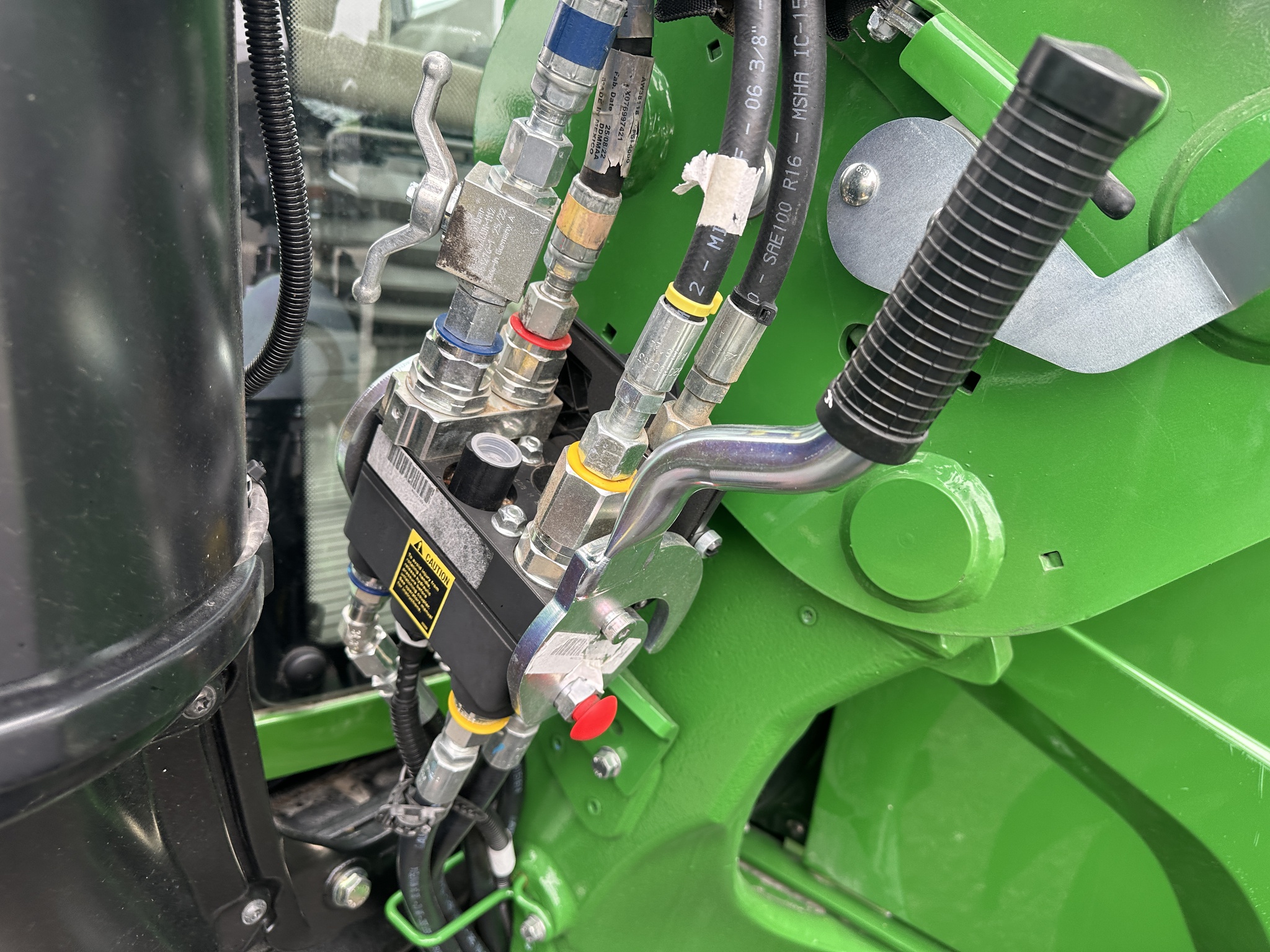 2025 John Deere 6M 115 Image 4