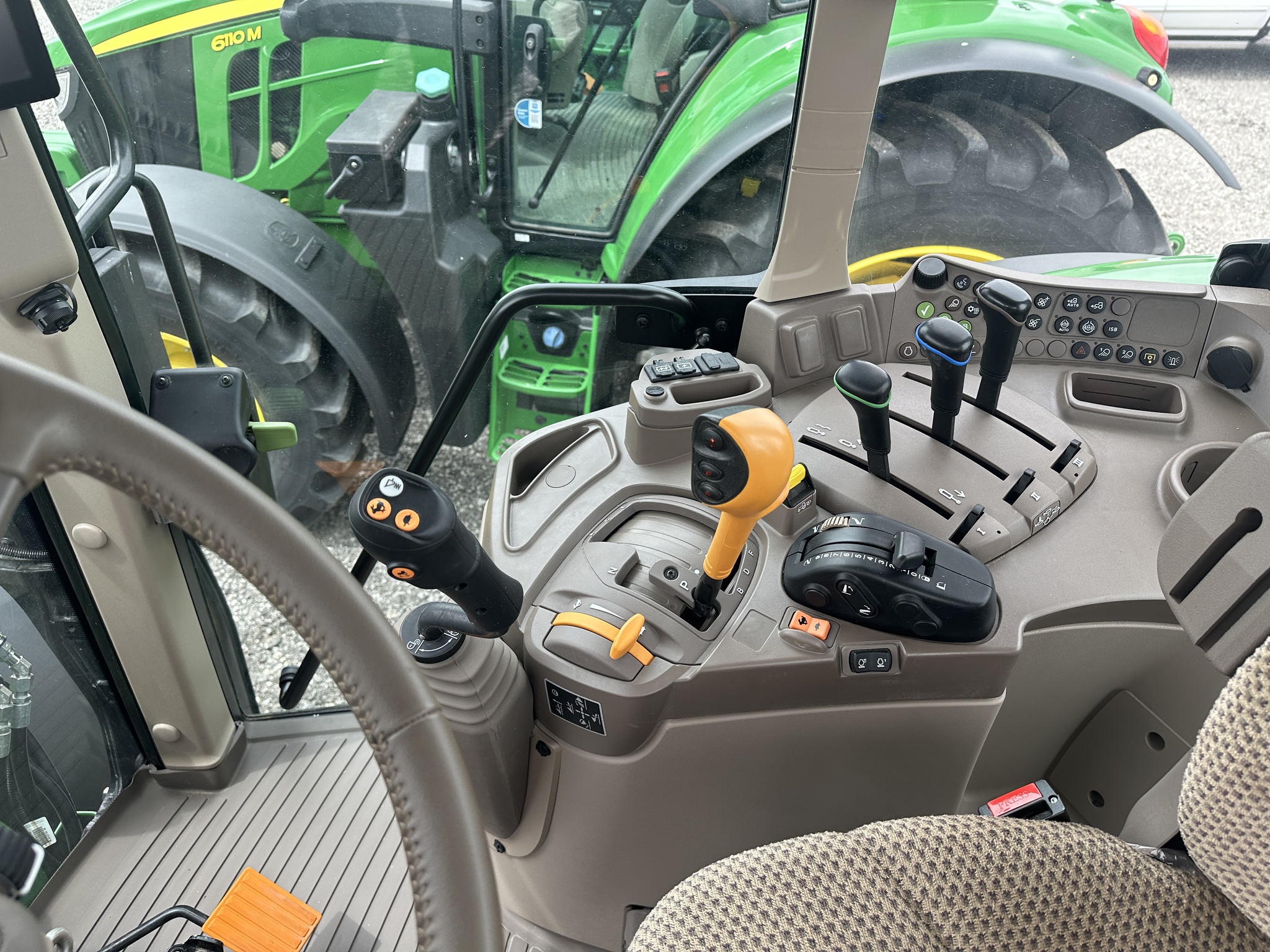2025 John Deere 6M 115 Image 12