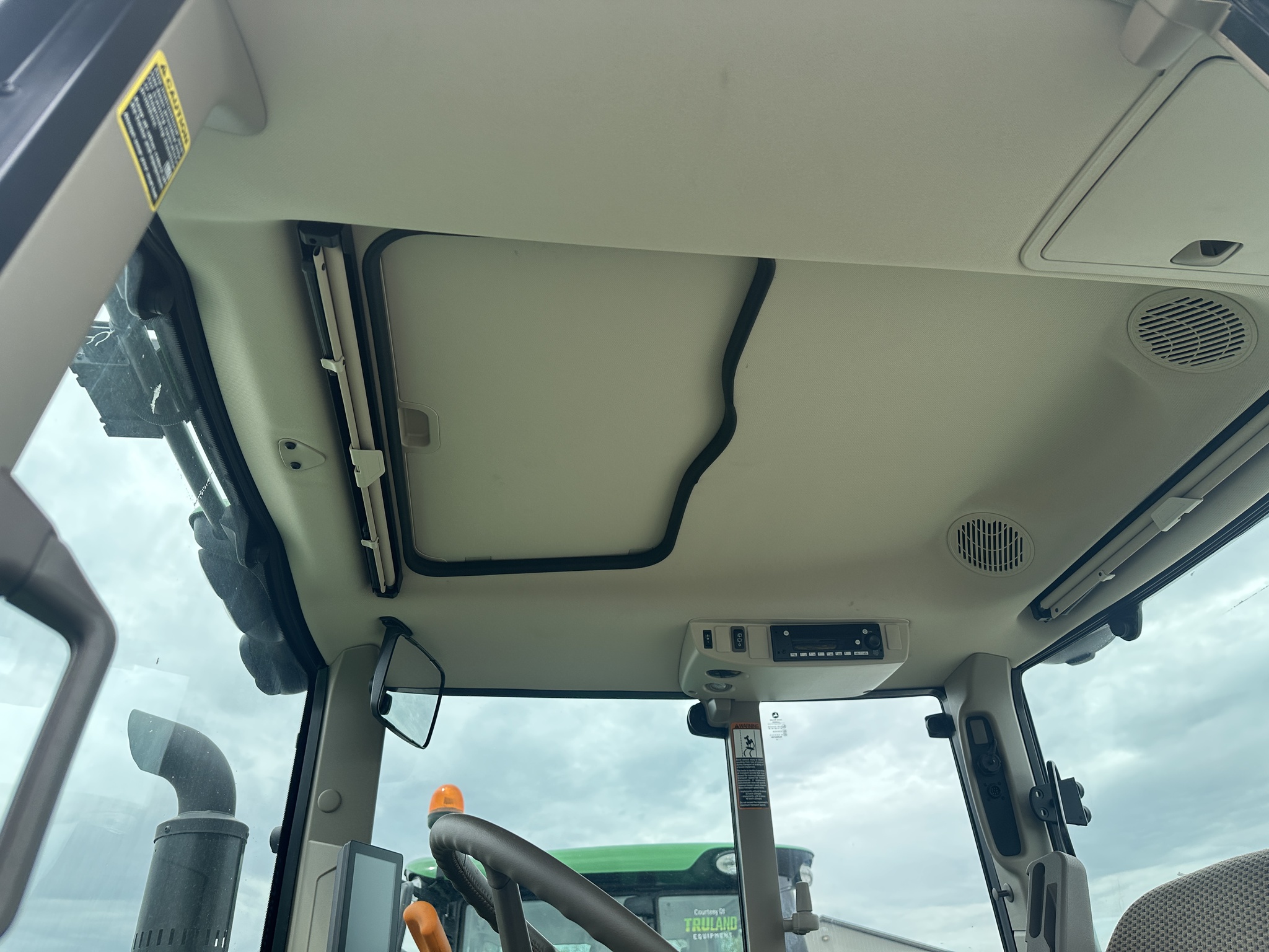 2025 John Deere 6M 115 Image 11