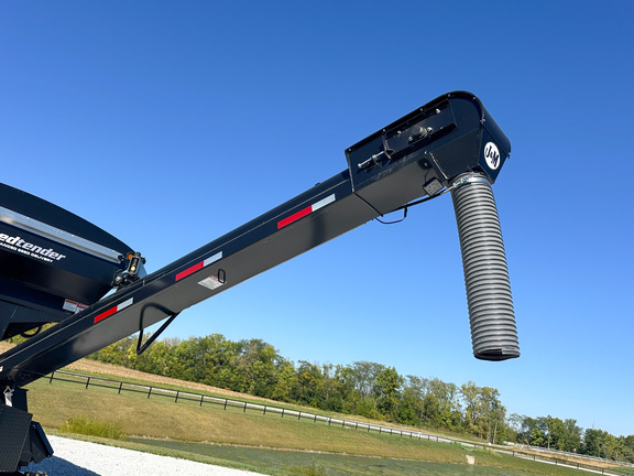 2023 J&M 290 Seed Tender