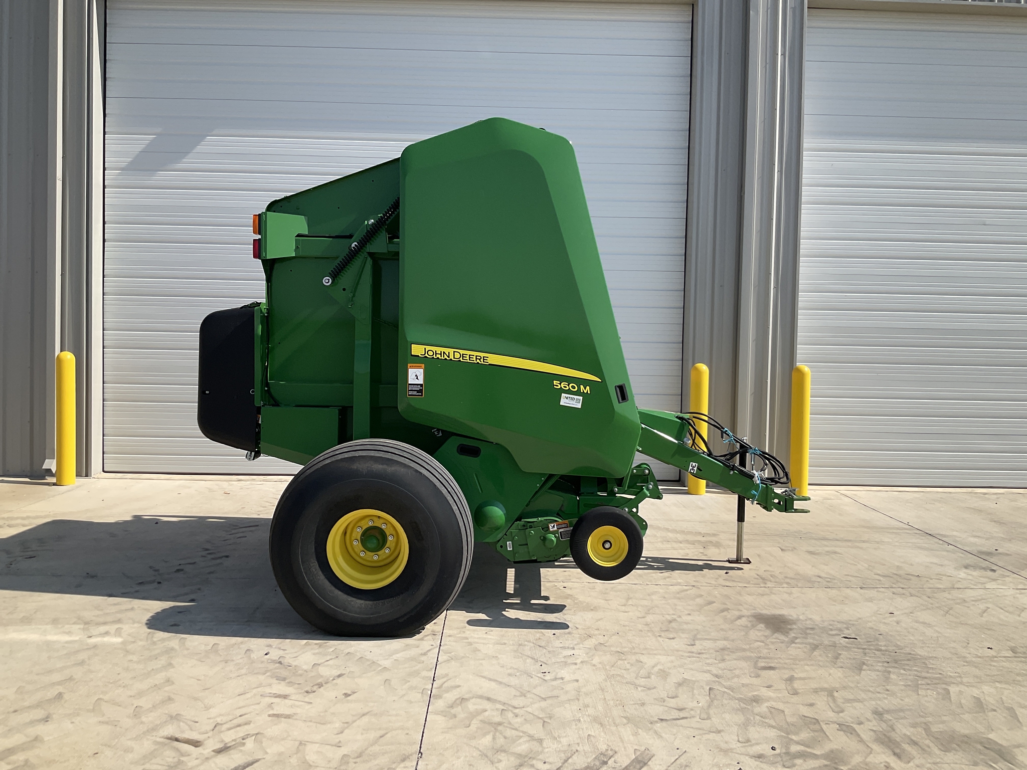 2023 John Deere 560M Image 4